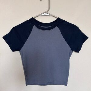 Hollister Baby Tee Womens Size XS Extra Small